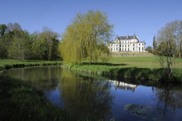 Camping Marvilla Parks -Parc Des Roches 91530 Saint-Chéron Exteriör bild